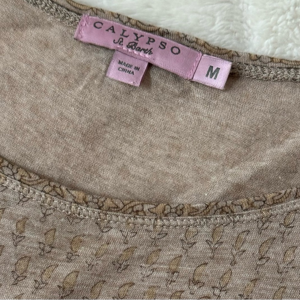 Tan long sleeve top - Picture 4 of 4